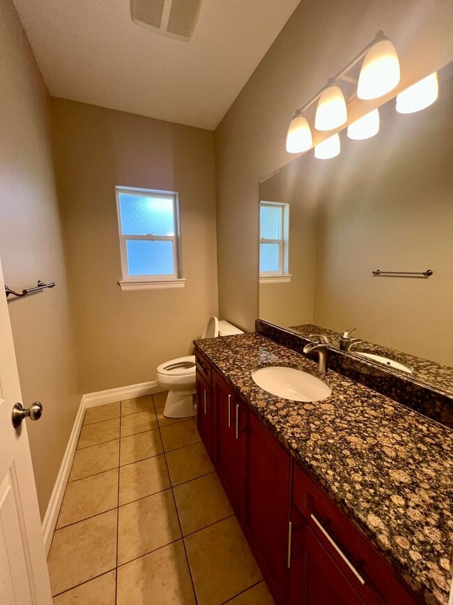 Building Photo - Beautiful 3 Bedroom in Private Community! HALF OFF FIRST MONTHS RENT!