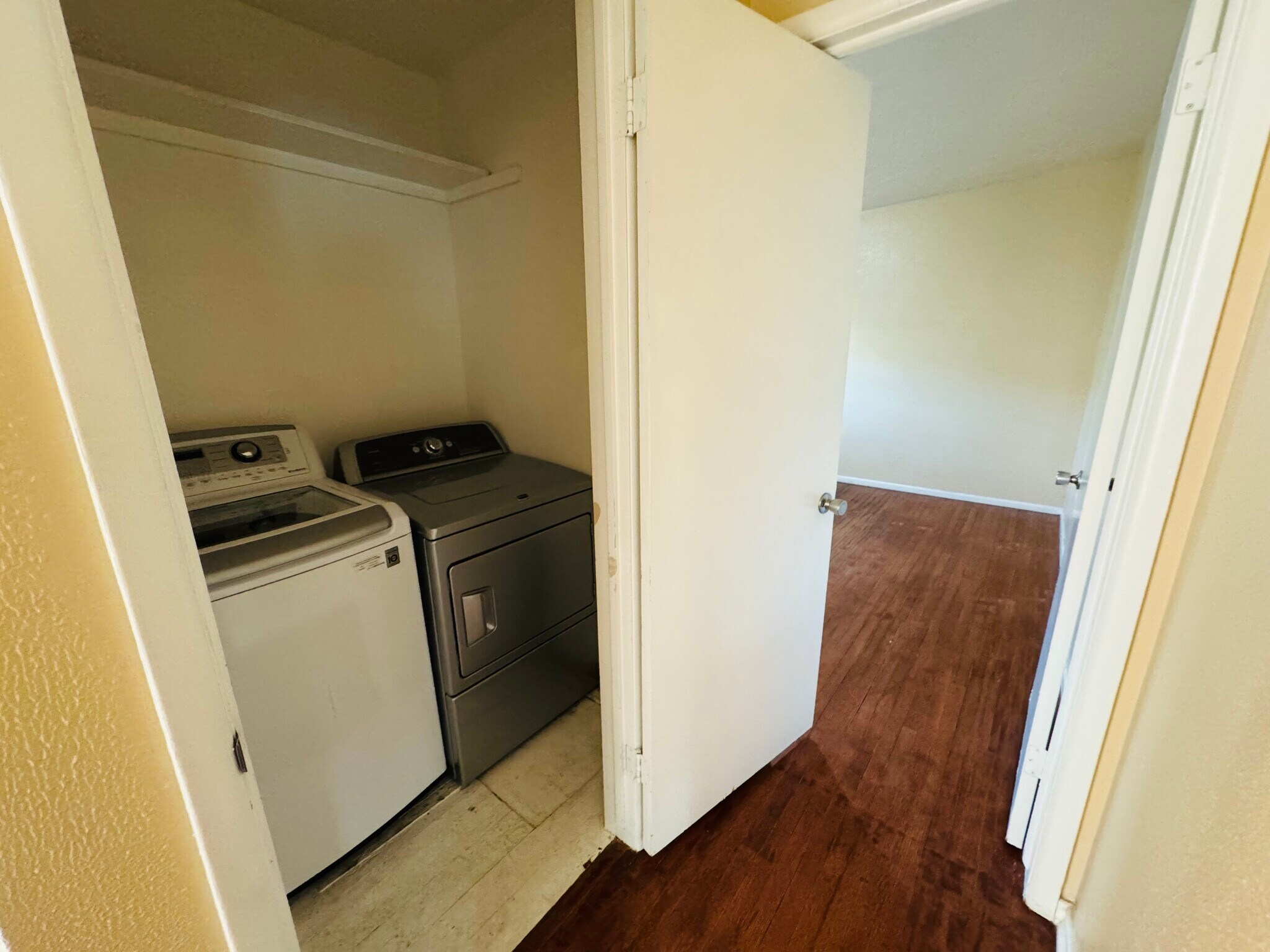 Building Photo - 5756 S 2700 W