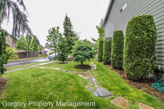 Building Photo - 4 br, 2.5 bath House - 18114 28th Drive SE