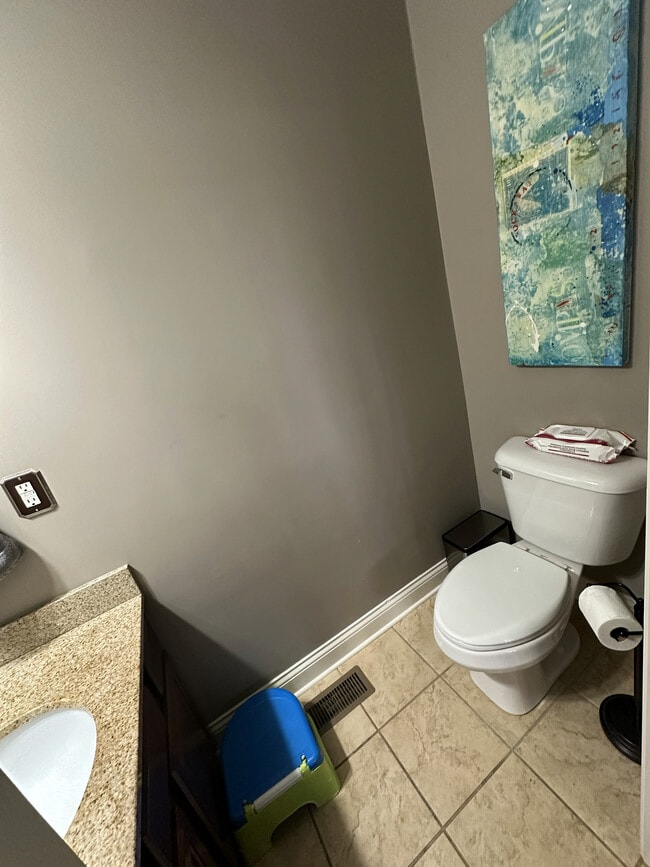 Building Photo - 2424 Calendula Rd