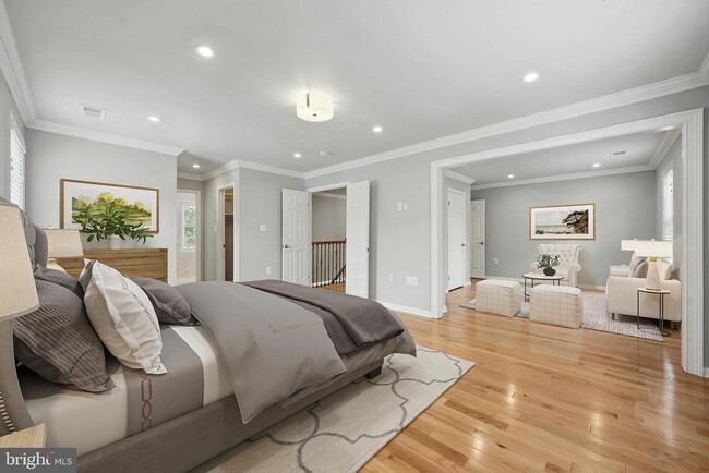 Building Photo - 9913 Rosewood Hill Cir