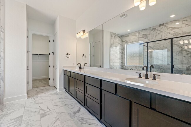 Building Photo - Spacious Two-Story Stunner in Leander