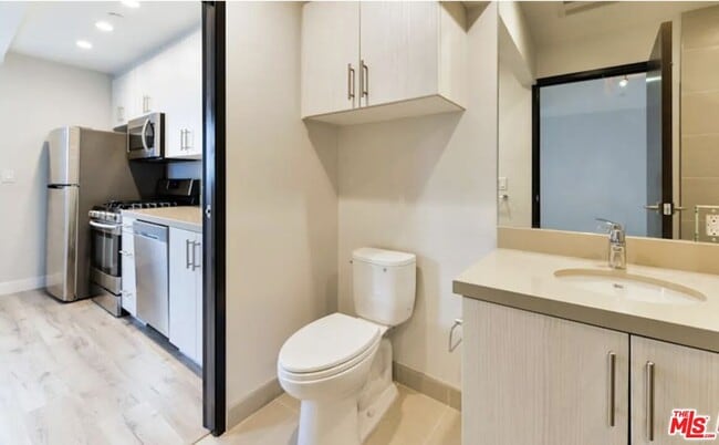 Building Photo - 483 Washington Blvd