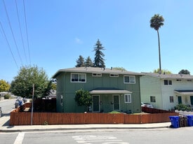 Building Photo - 320 Berry St