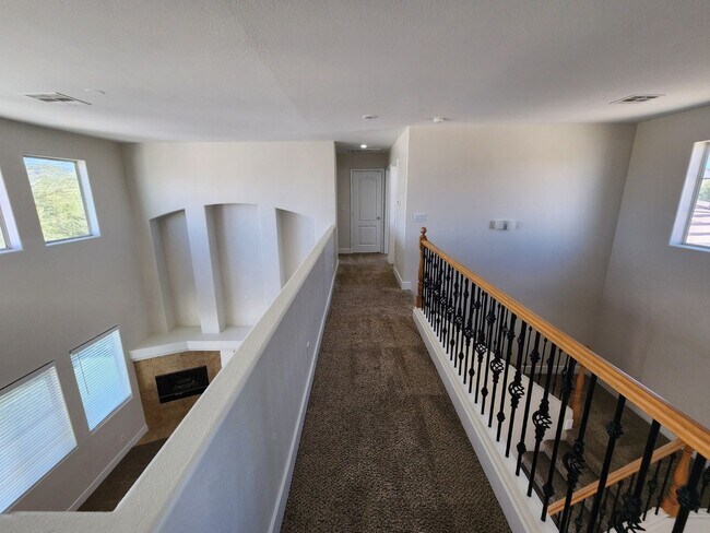 Building Photo - In the Heart of Green Valley Ranch