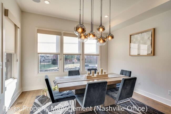 Building Photo - 3 br, 5 bath House - 206 S. 10th Street