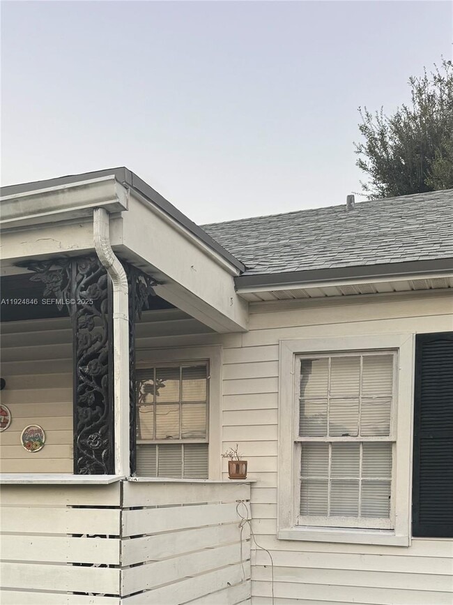 Primary Photo - 3271 NW 15th St