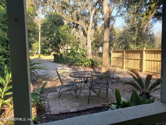 Building Photo - 2514 Algonquin Ave