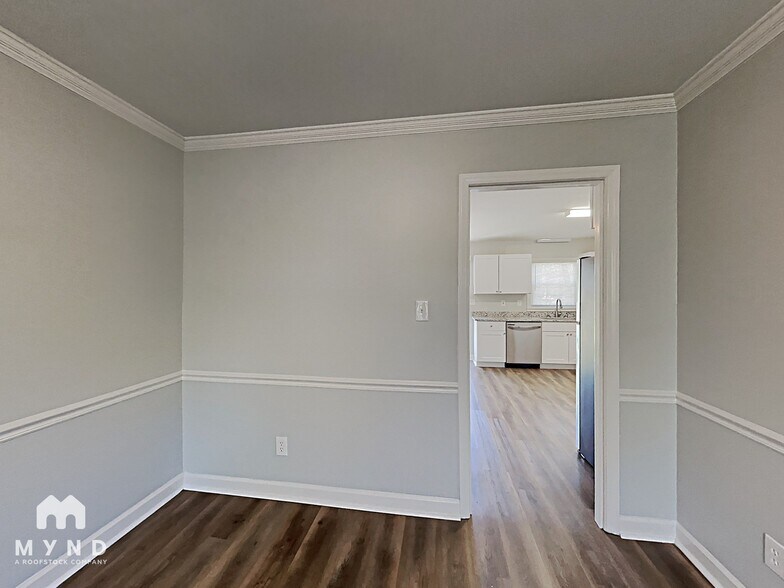 Building Photo - 4901 Craigwood Dr