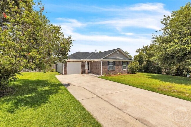 Building Photo - 35 Valley Oak Dr