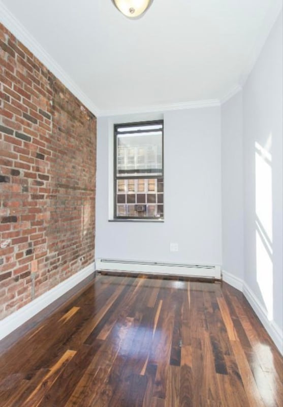 Building Photo - 100 Mulberry St