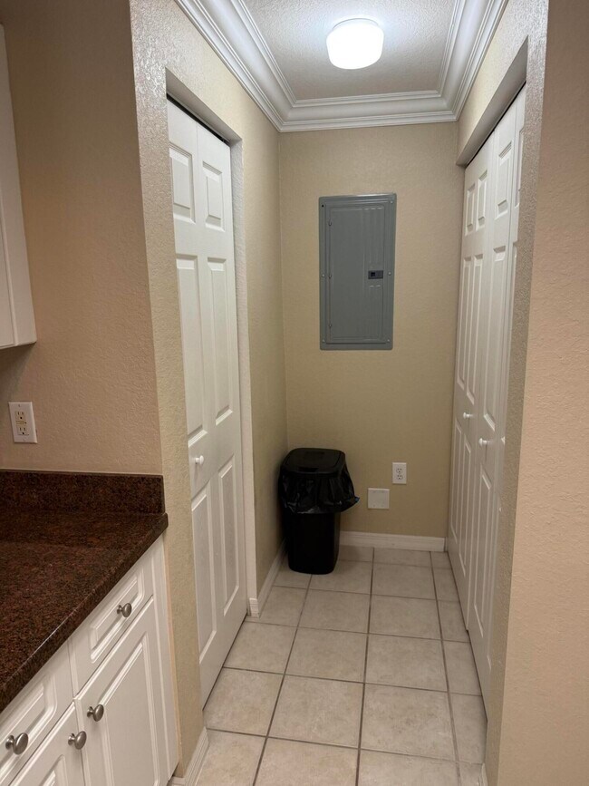 Building Photo - 2806 Veronia Dr