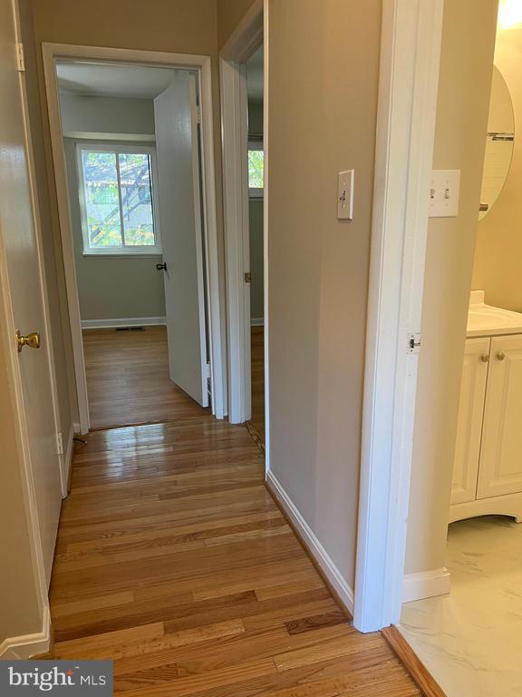 Building Photo - 1635 Westwind Way