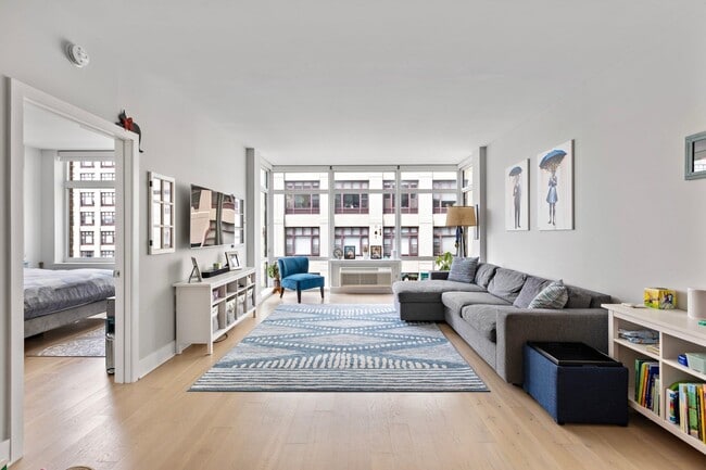 Building Photo - 1400 Hudson St