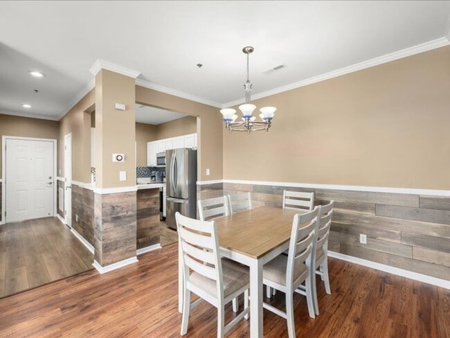 Building Photo - For Rent: Beautifully updated 2-bed/2-bath condo, Sandpiper Village, Rehoboth. $2,000.00/month. P...
