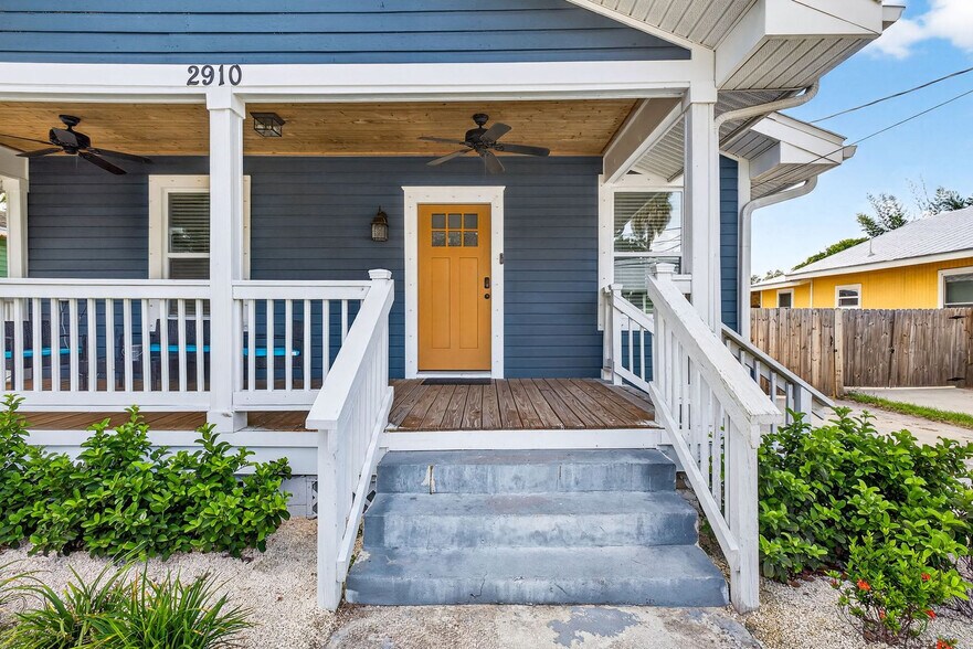 Building Photo - 2910 N Ola Ave