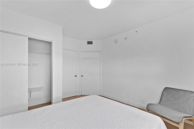 Building Photo - 1330 West Ave