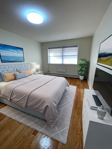 Building Photo - 43-22 213th St