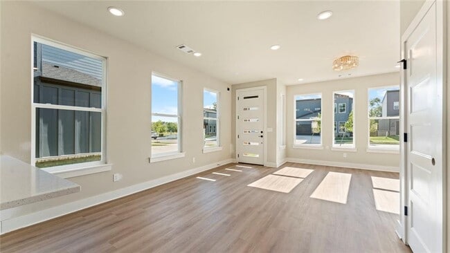 Building Photo - 1209 SW Journey Ln