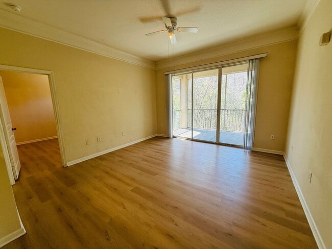 Building Photo - Beautiful Two Bedroom, Two Bath Condo For Rent in New Tampa!