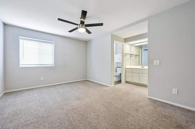 Building Photo - Remodeled 2BD Condo in the Heart of Old Poway