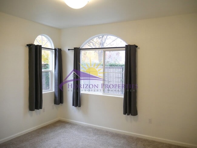 Building Photo - Modern 1 Bed 1 Bath 763 sq ft North Natomas Condo