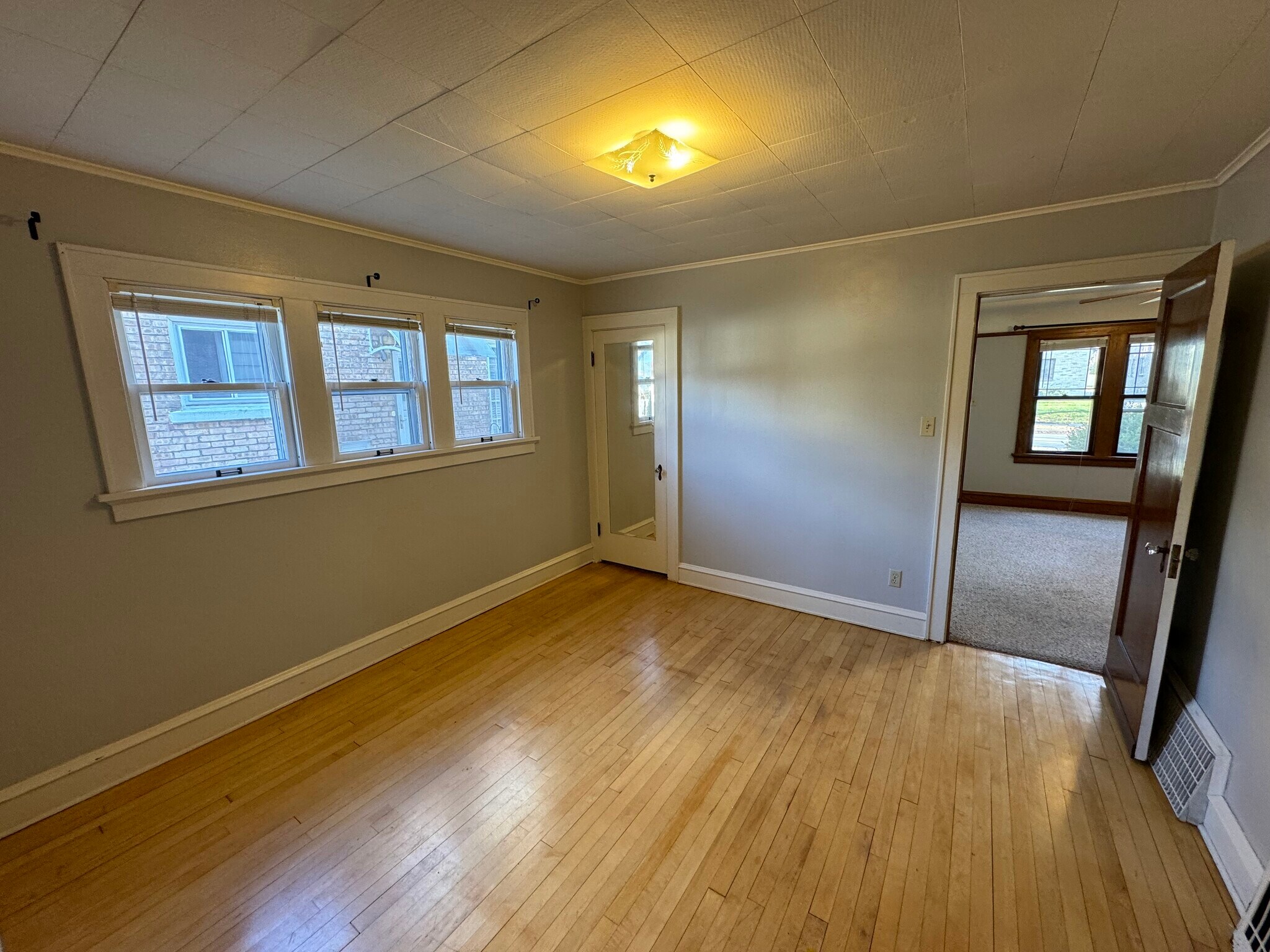 Building Photo - 2557 N 68th St