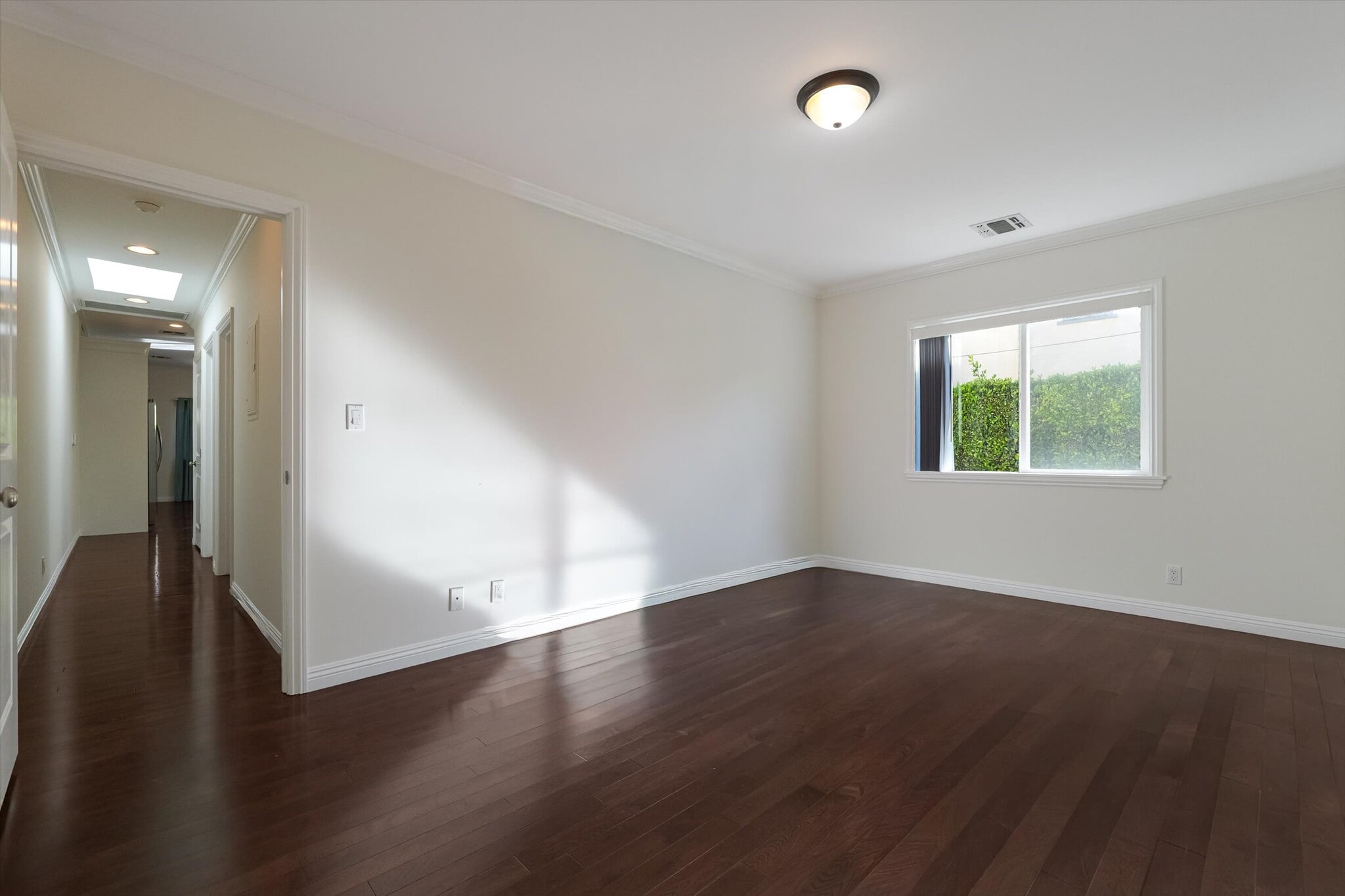 Building Photo - 809 N La Jolla Ave