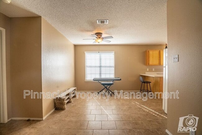 Building Photo - 1204 June