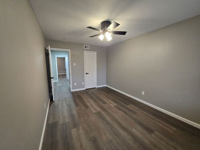 Building Photo - 2012 Ebbtide Ln