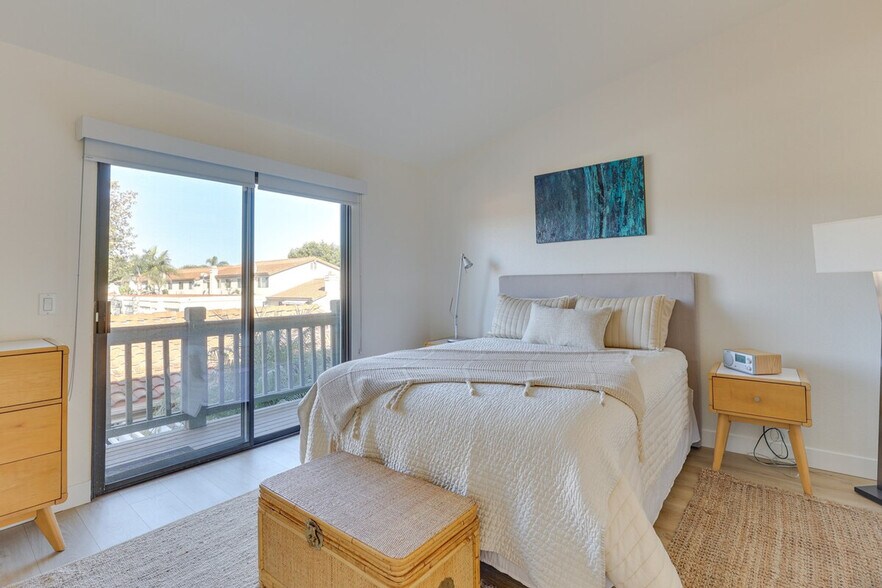 Building Photo - 6908 Peachtree Rd