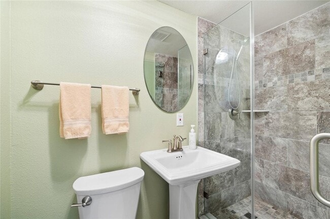 Building Photo - Charming 2–3 Bedroom Home in Holiday, FL!