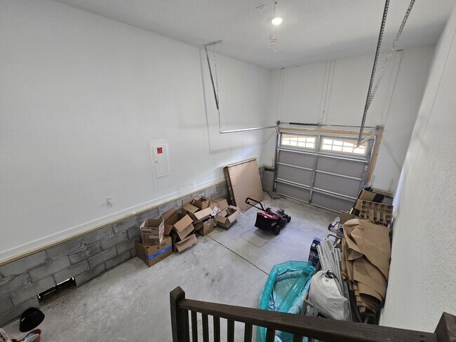 Building Photo - 1301 Elm Ave