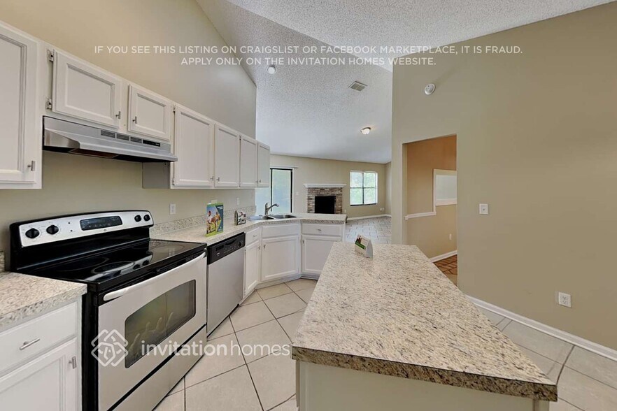 Building Photo - 8182 Rocky Creek Dr