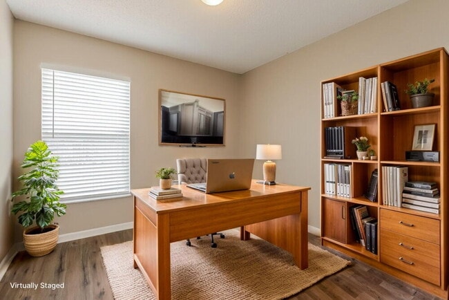 Building Photo - 839 Greenbelt Cir