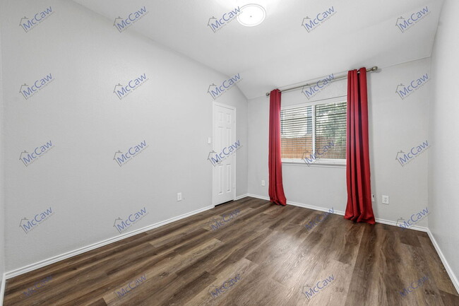 Building Photo - 9709 Hedge Bell Dr