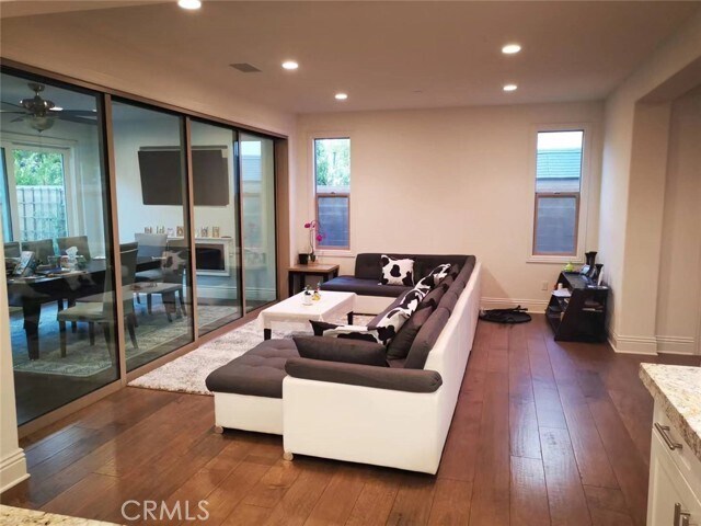 Building Photo - 101 Kennard