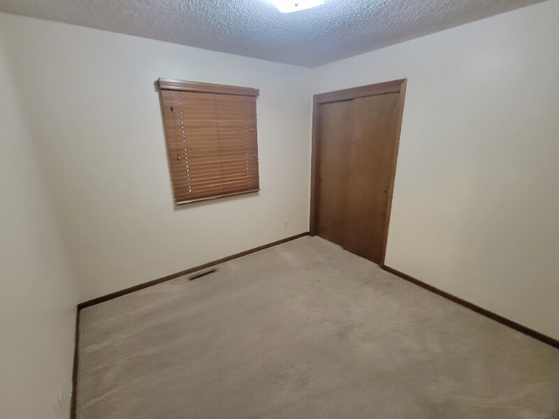 Building Photo - 1709 N Brunswick Ln