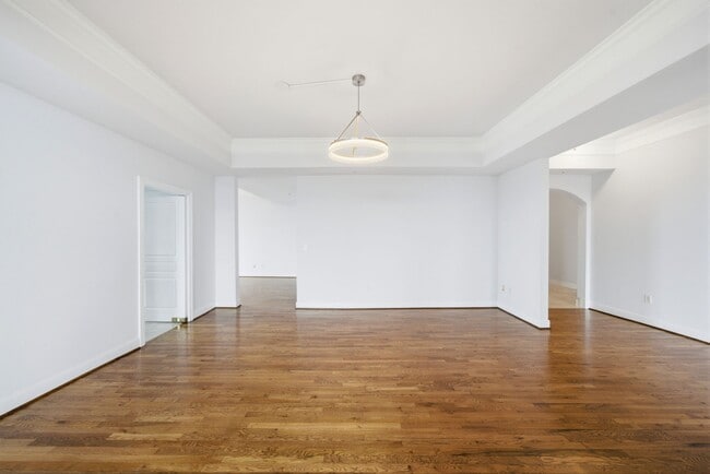 Building Photo - 3333 Allen Pkwy