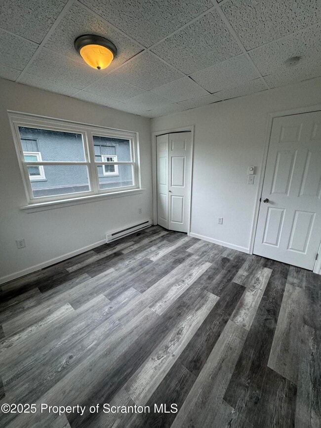 Building Photo - 100 N Van Buren Ave