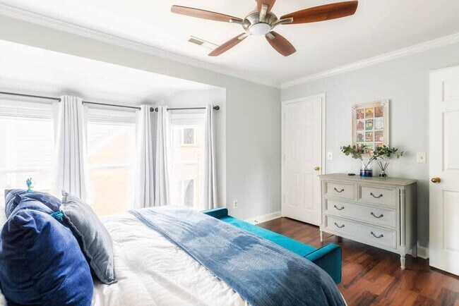 Building Photo - 125 Lea Ave