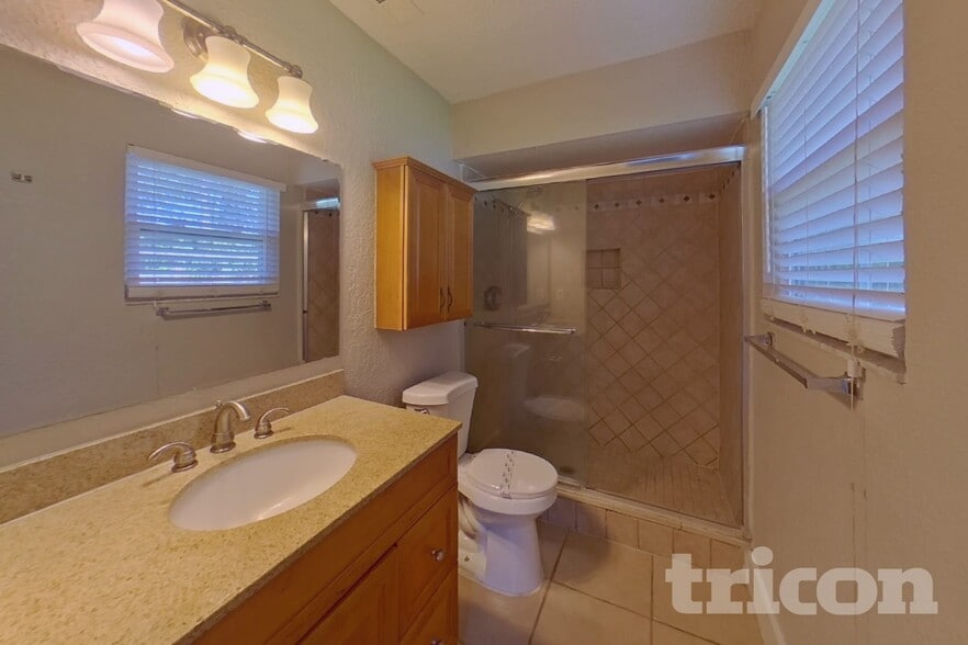 Building Photo - 554 Peregrine Ct