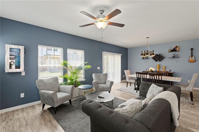 Building Photo - 1166 Arrowlake Rd