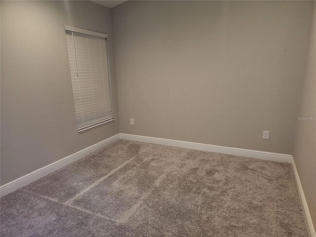 Building Photo - 12569 Oak Hill Way