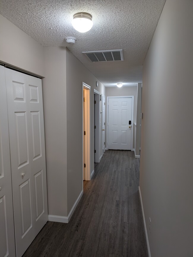 Hall From Living room to front Door - 1381 Pinnacle Ln