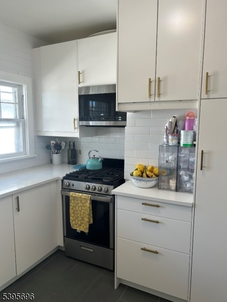 Building Photo - 96 Grove St