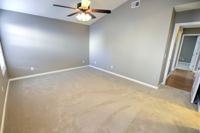 Building Photo - Gorgeous 3 BR, 2 BA , 1 Car Garage Home Of...