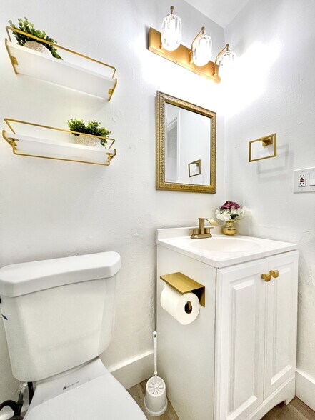 Building Photo - 2365 Fallingtree Dr