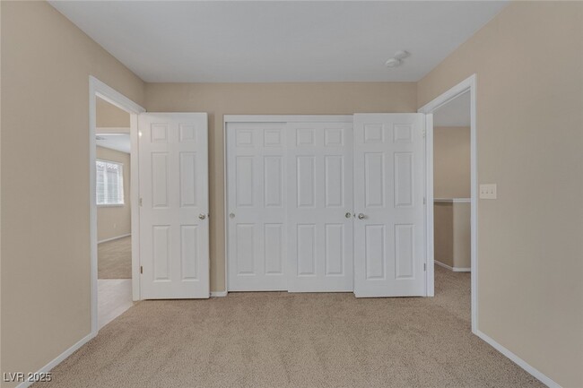 Building Photo - 9835 W Spinnaker Creek Ave
