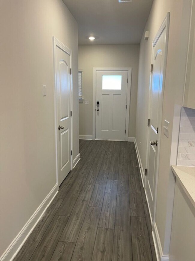 Building Photo - 4528 Skywood Ln